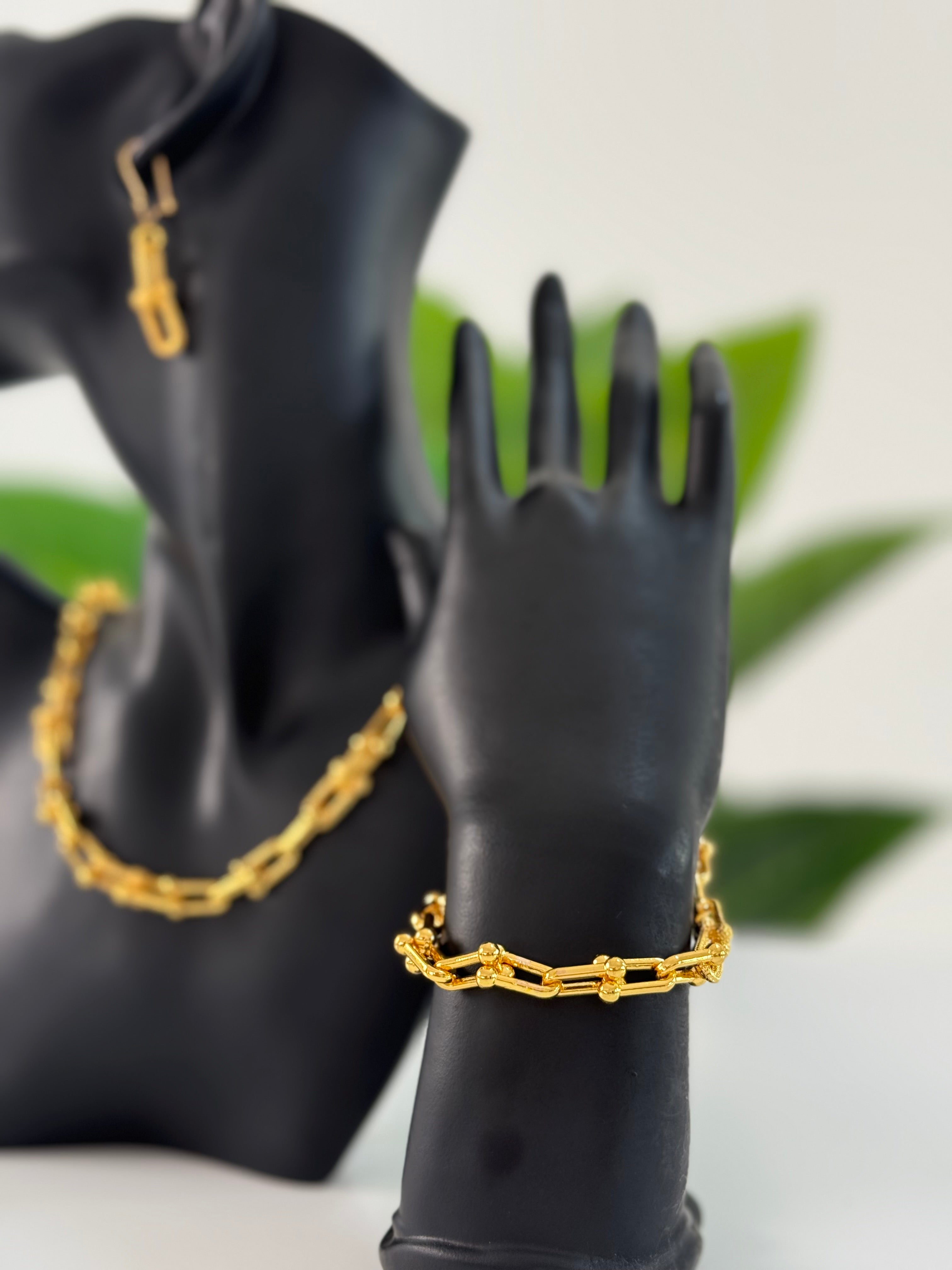 طقم التيفاني  (سنسال +حلق + اسوارة )